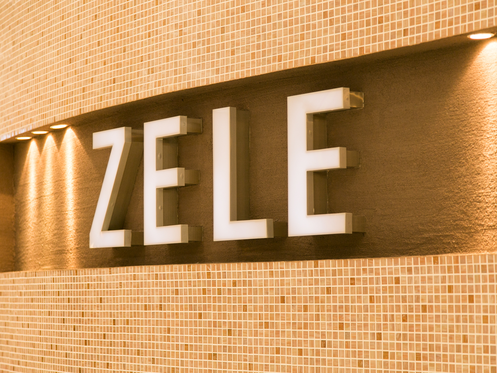 Oshare Zele 美容室 Zele